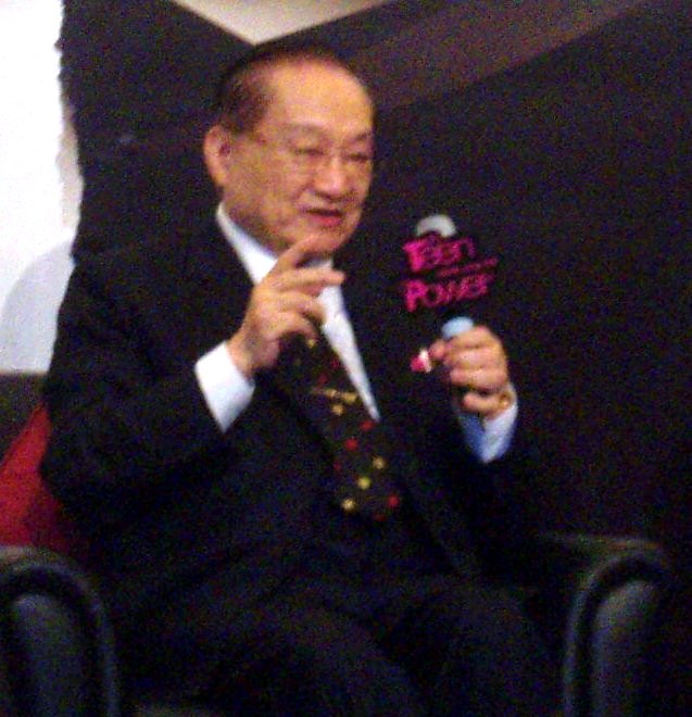 金庸：用十五部小說造一座紙上江湖