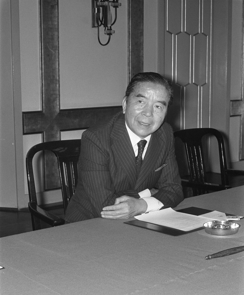 包玉剛：兩天調集22億港元拿下九龍倉
