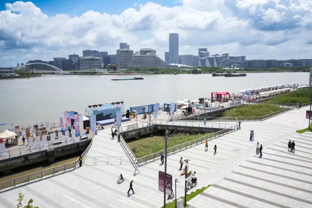 慈善市集展區
